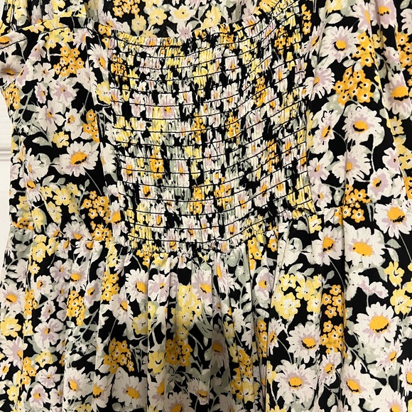 Floral Maxi Dress - Yellow and Black - Picture 5 of 5
